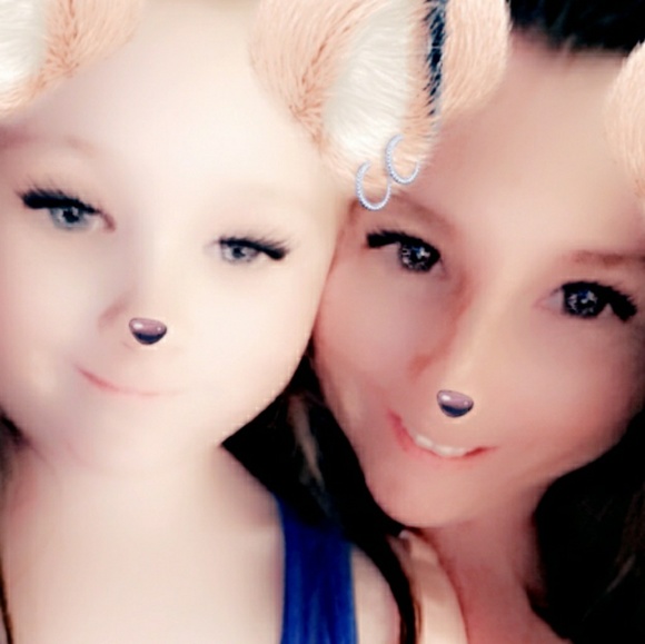 Meet your Posh Ambassador, Jenni! - Picture 2 of 2